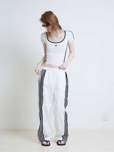 U-neck Slim Patchwork Edges T-shirt AOA0025