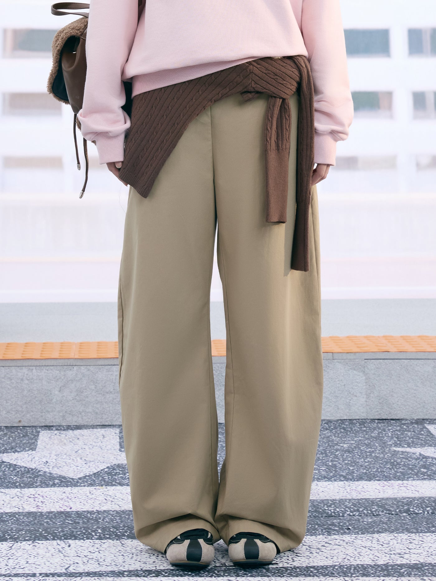 Double-Layer Trim Curved Pants WEE0070