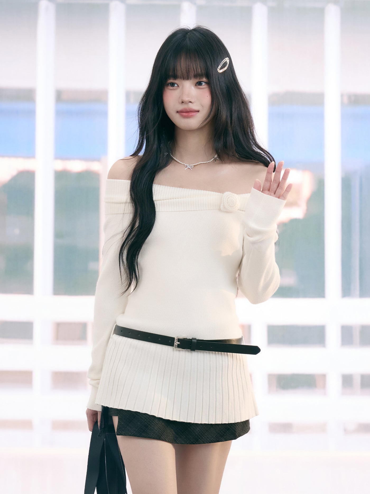 Off-Shoulder Floral Sweater WEE0072