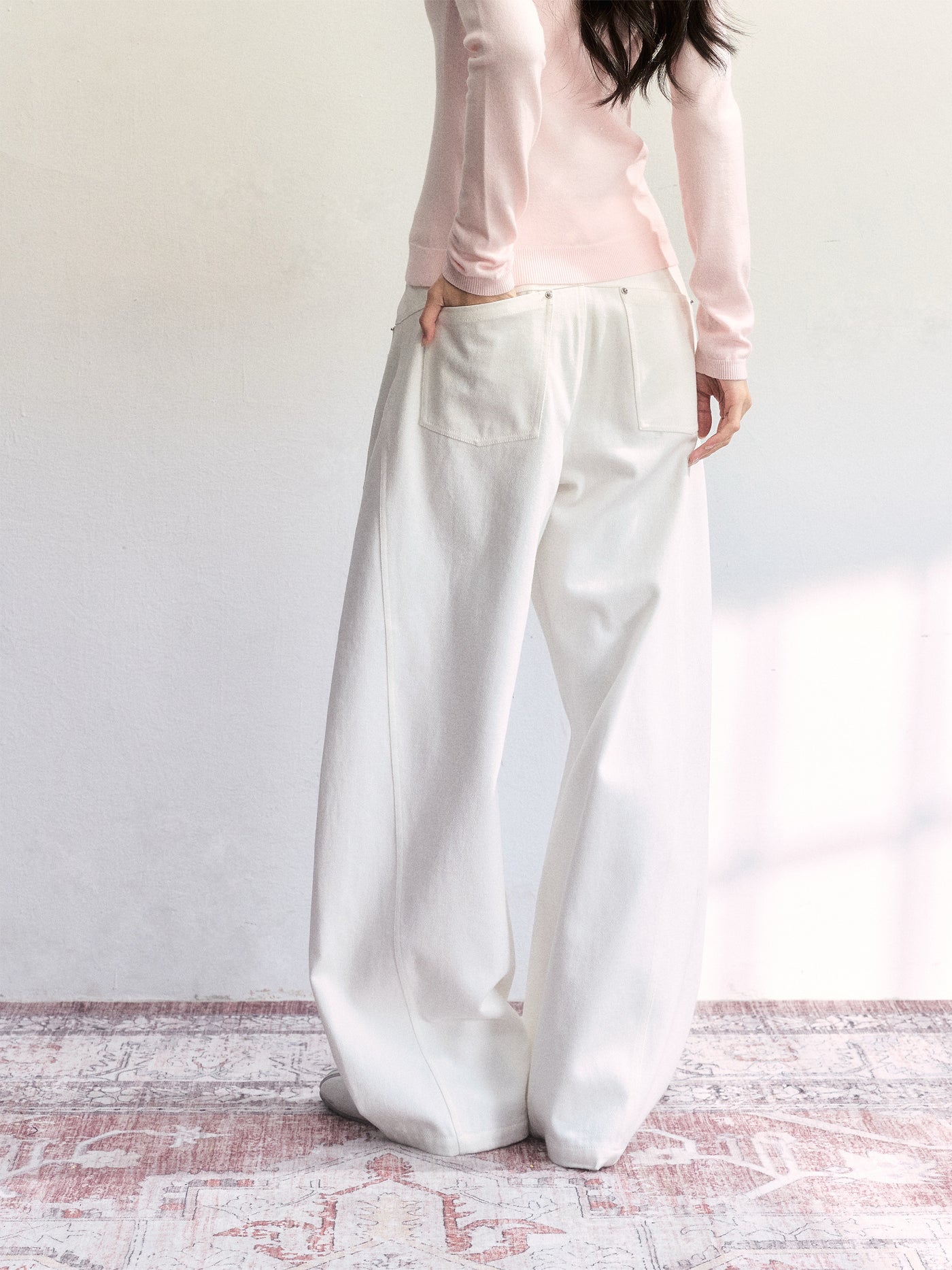 White Scimitar Sickle Shape Jeans FRA0506