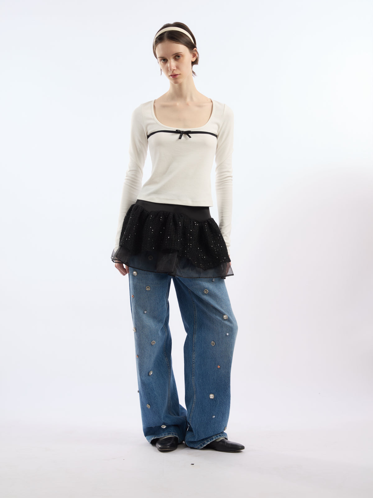 Jewel-embellished Loose Straight Jeans AOA0038