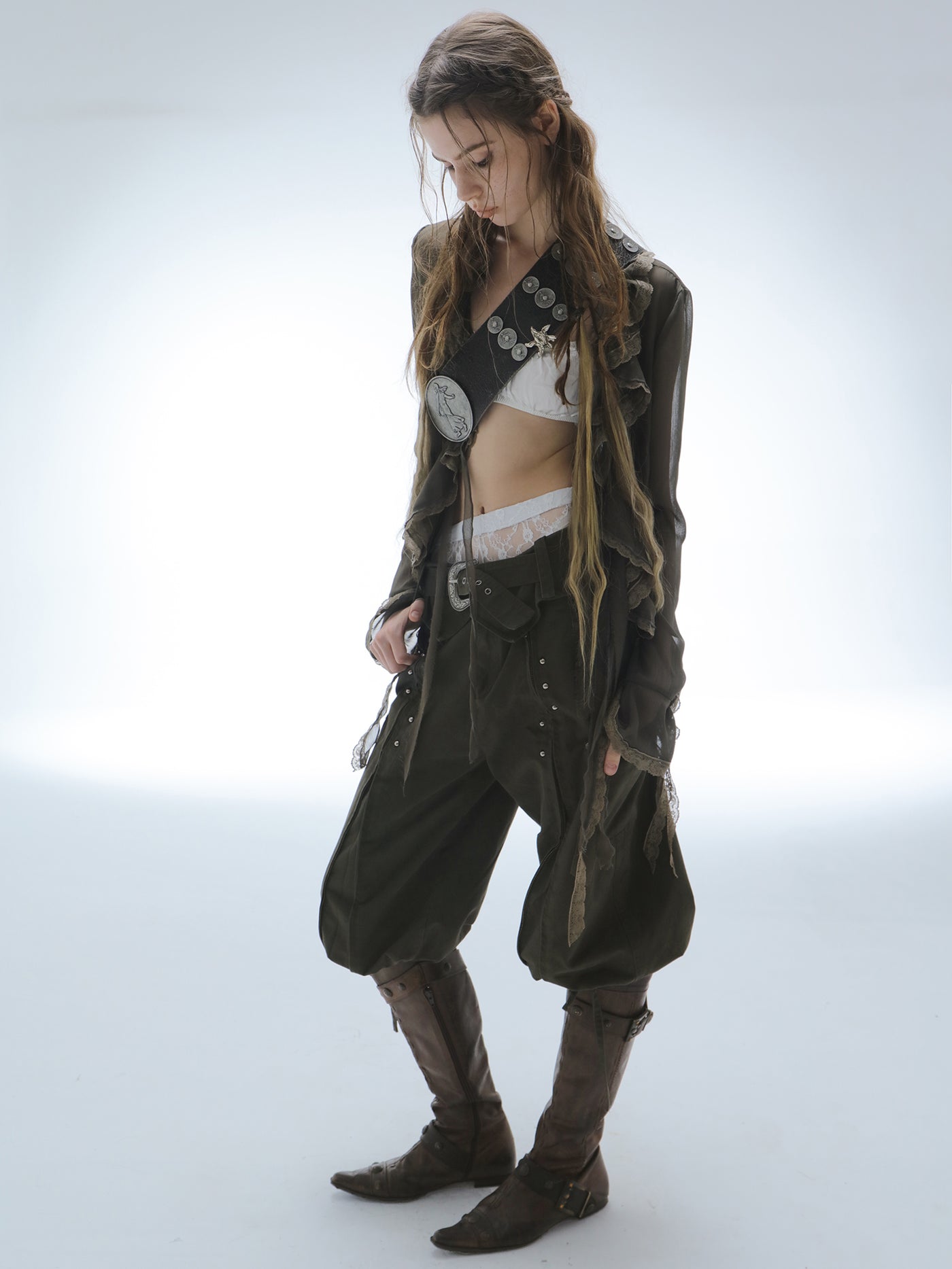Large Pockets Cropped Pants DOU0125