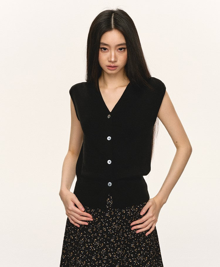Black Knitted V-neck Vest Cardigan ANA0059
