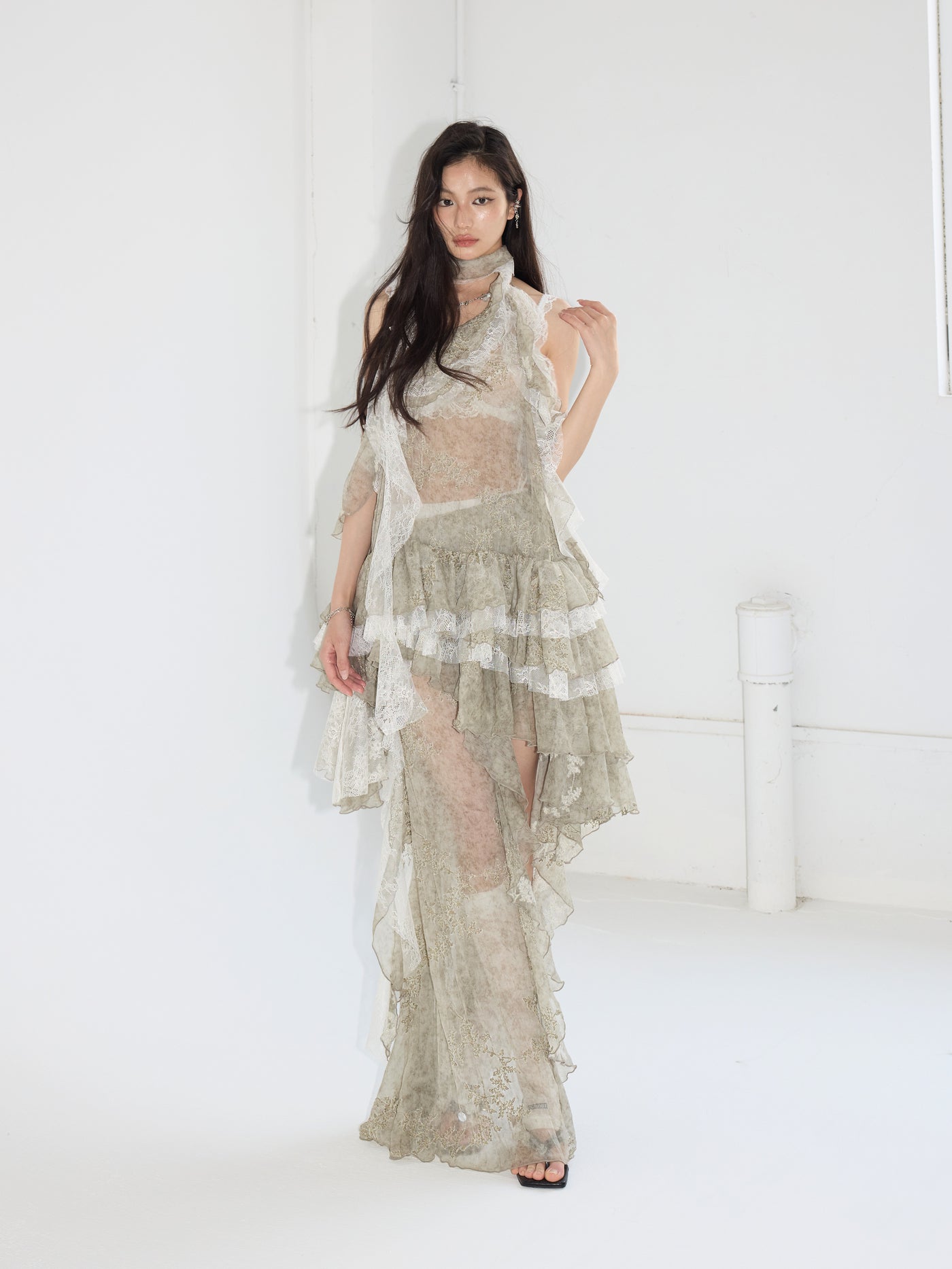 Ruffles Embroidery Cake Dress JNY0226