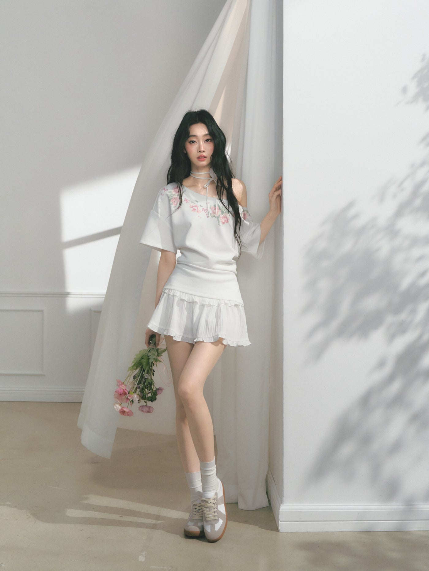 Rose Choker/Lace Short Skirt SAL0169