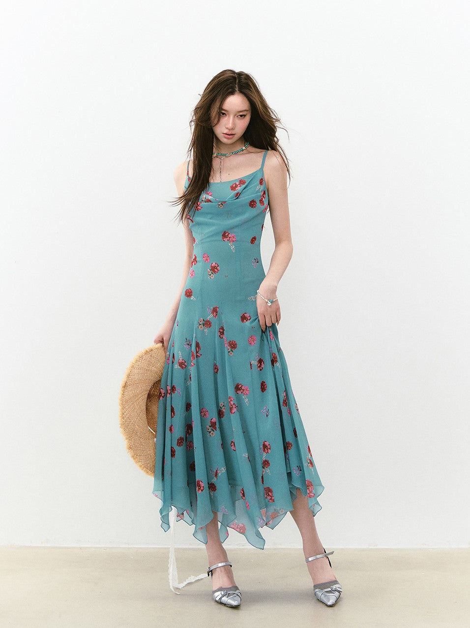 Swing Collar Flower Suspender Dress VIA0273