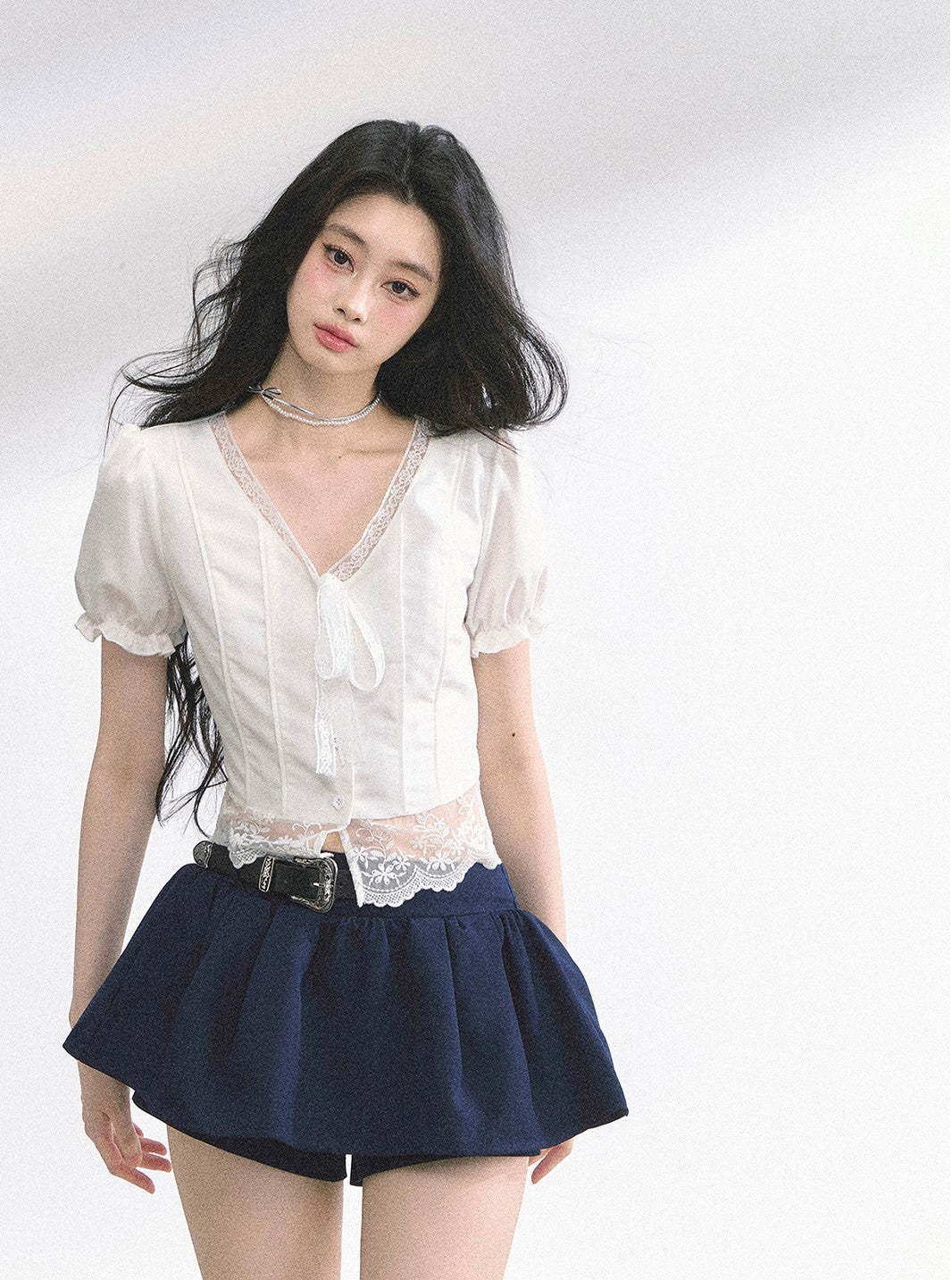 Lace V-neck Puff Sleeve Shirt DIA0521