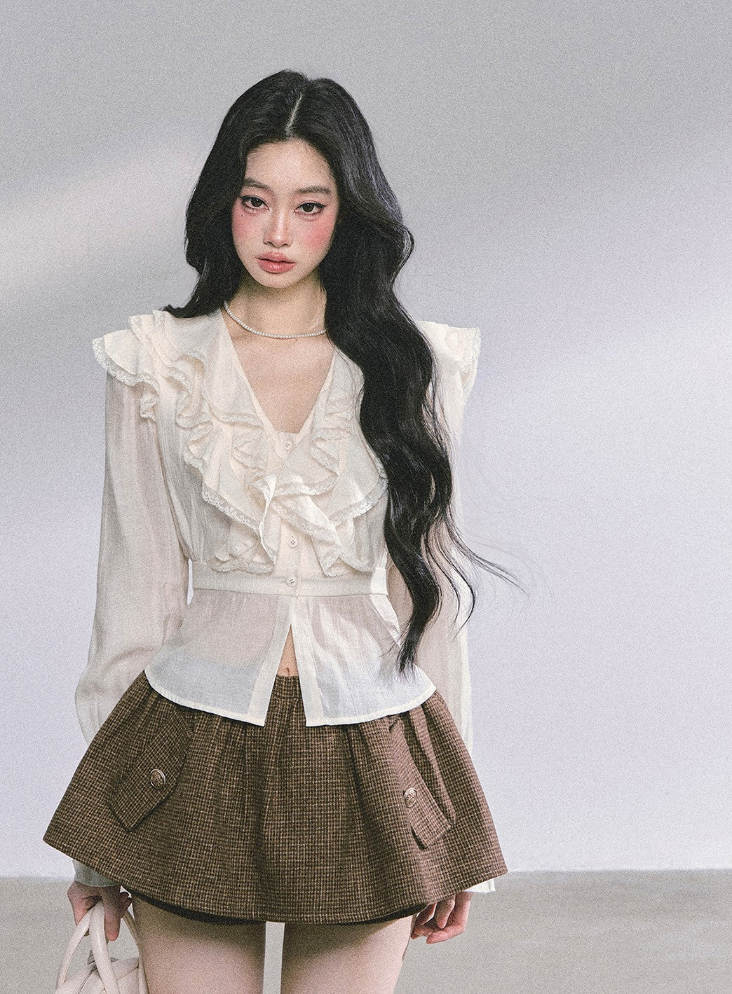 French V-neck Lace Ruffled Shirt DIA0587