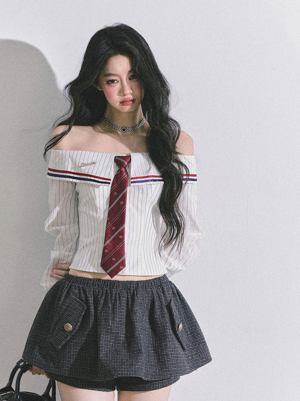 One-shoulder Long-sleeved Striped Shirt DIA0595