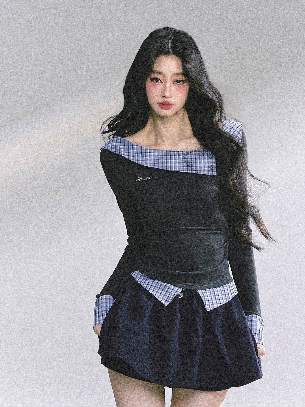 Fake Two-Piece Off-Shoulder Plaid T-Shirt DIA0575