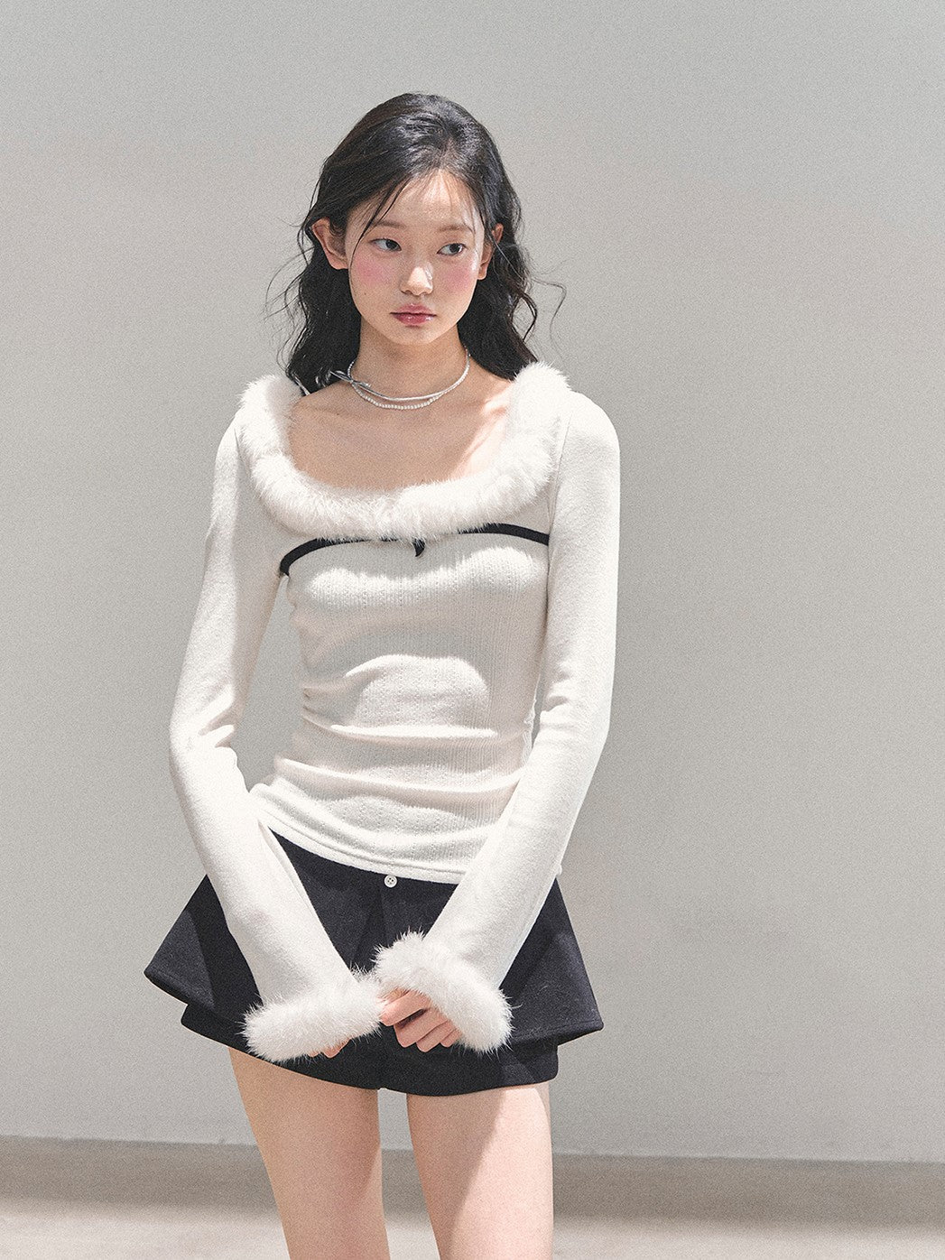 Moonlight Plush Slim Sweater DIA0703