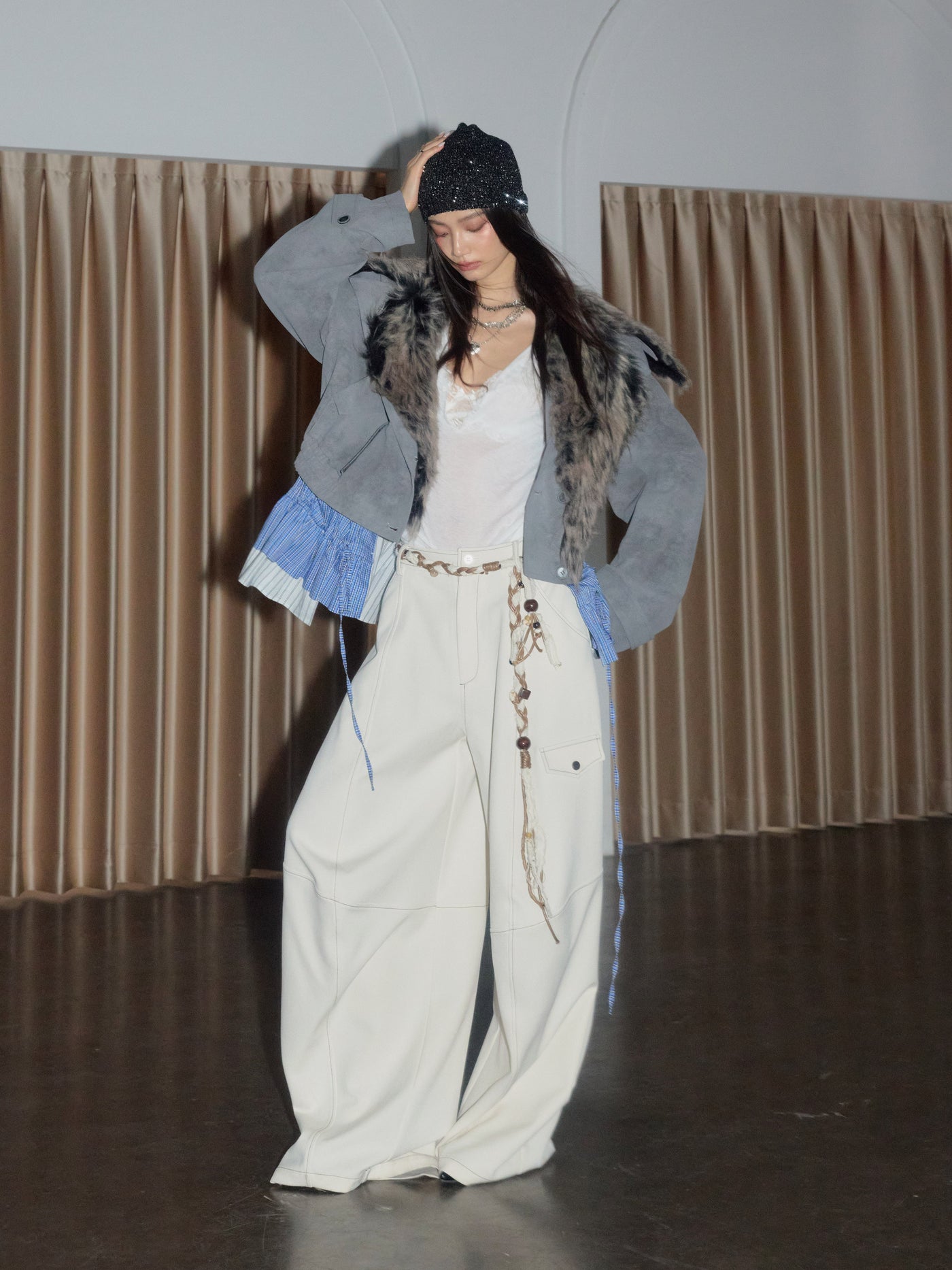 Relaxed Casual Curved Pants JNY0275