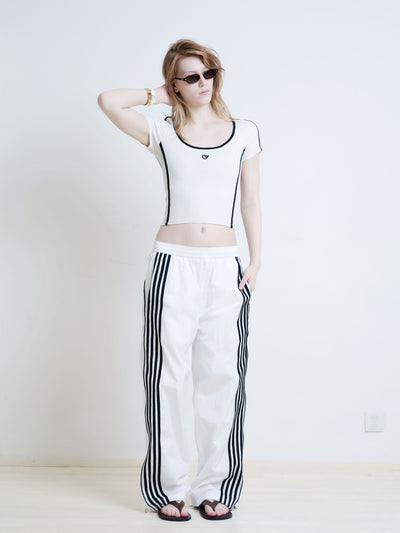 U-neck Slim Patchwork Edges T-shirt AOA0025