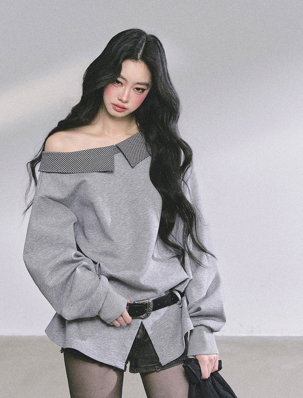 Oblique Shoulder Plaid Sweatshirt DIA0585