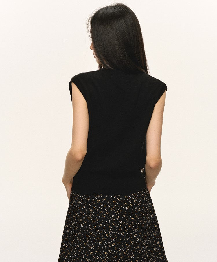 Black Knitted V-neck Vest Cardigan ANA0059