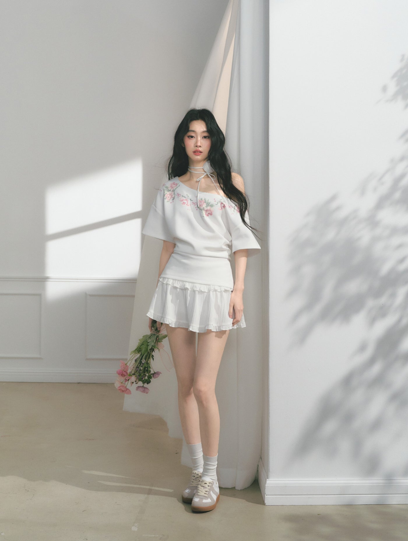 Rose Choker/Lace Short Skirt SAL0169