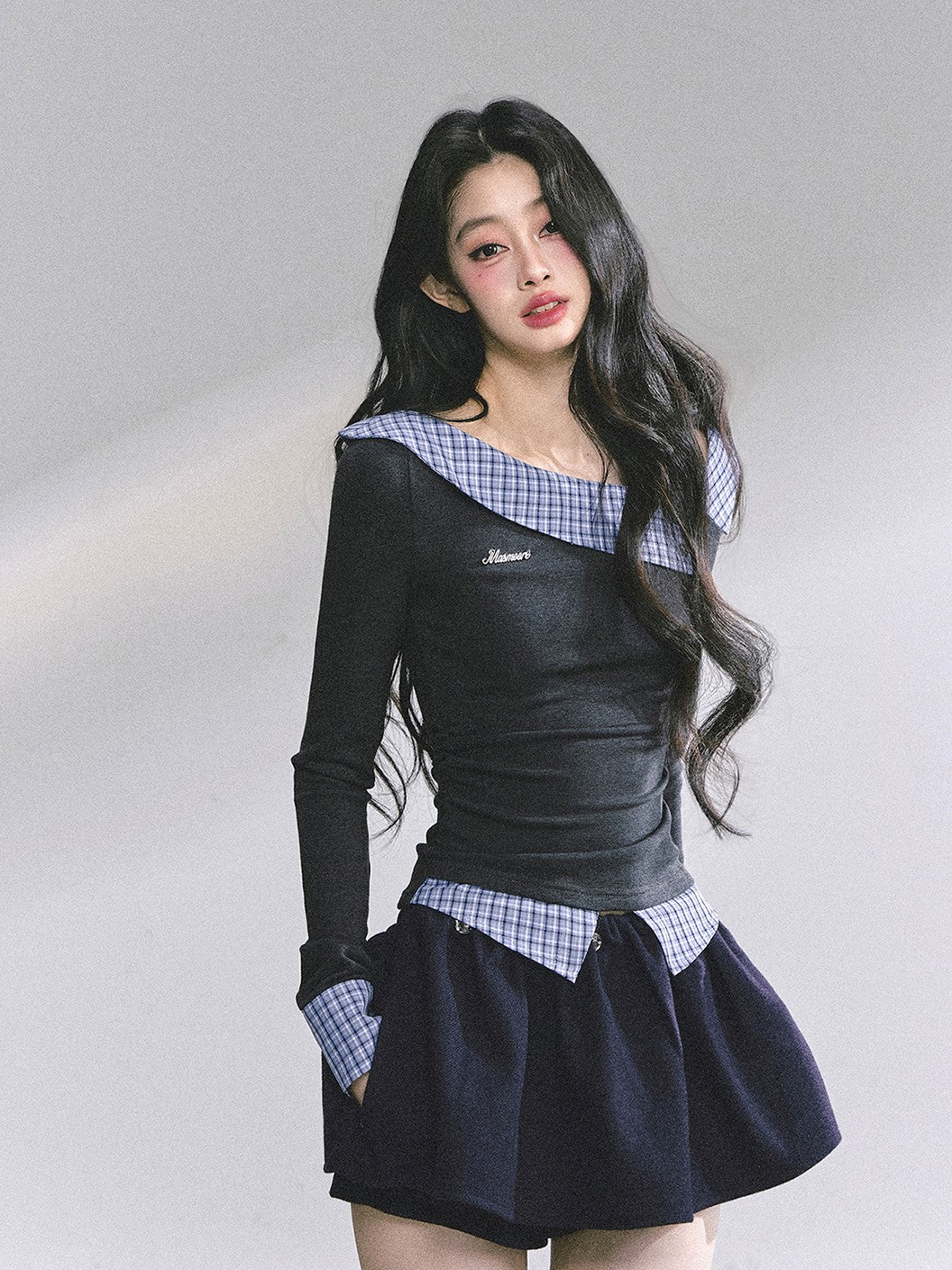 Fake Two-Piece Off-Shoulder Plaid T-Shirt DIA0575