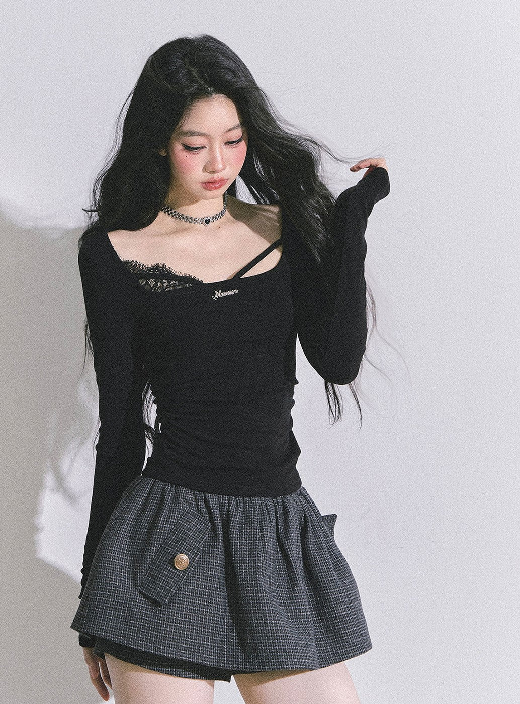 Long-sleeved Lace Slim T-shirt DIA0600