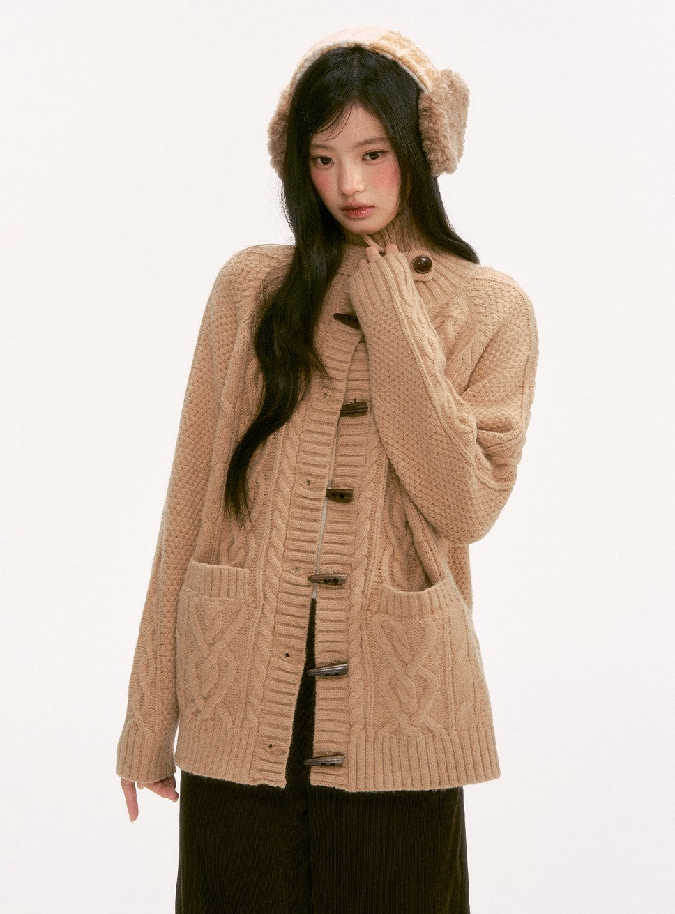 Retro Collar Horn Button Cable Knit Cardigan WEE0136