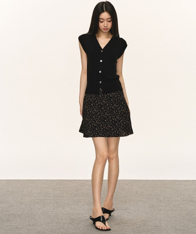 Black Knitted V-neck Vest Cardigan ANA0059