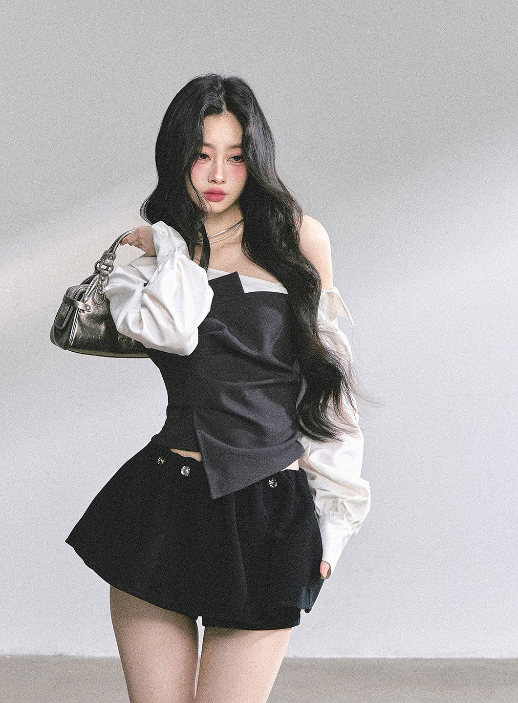 Fake Two-piece Off-shoulder Shirt DIA0556
