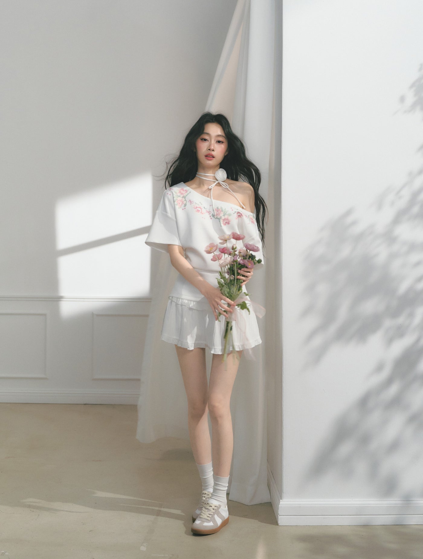 Rose Choker/Lace Short Skirt SAL0169
