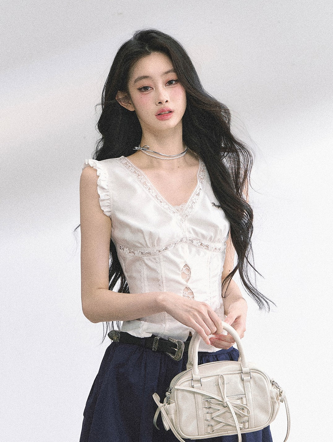 V-neck Lace Small Flying Sleeve Shirt DIA0523