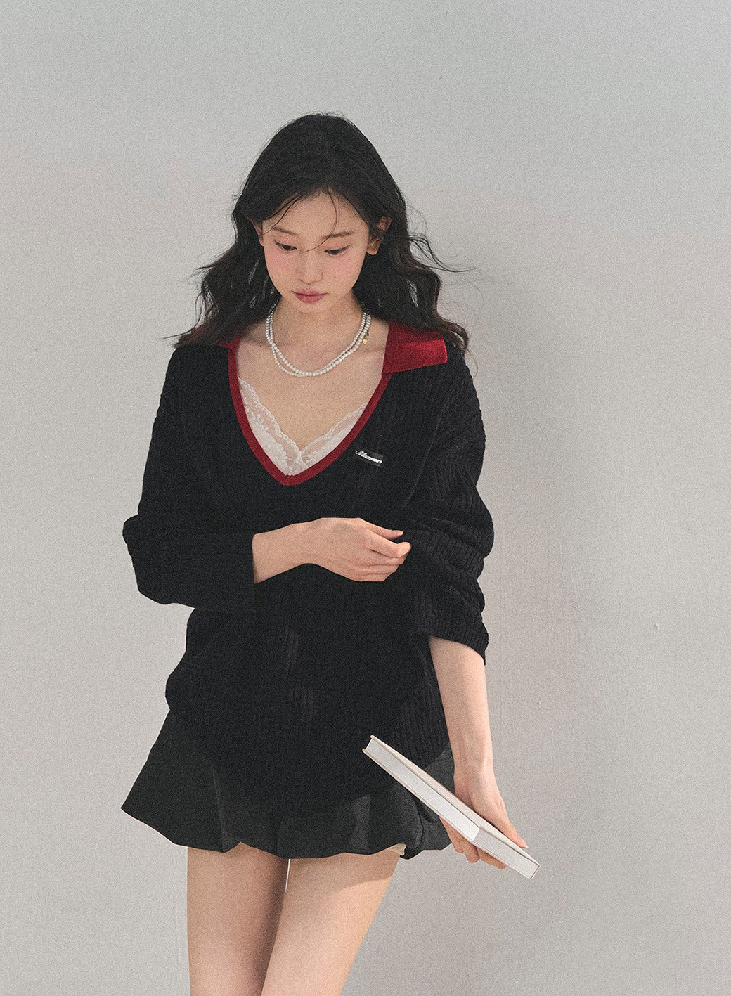 Large V-neck Casual Sweater DIA0726