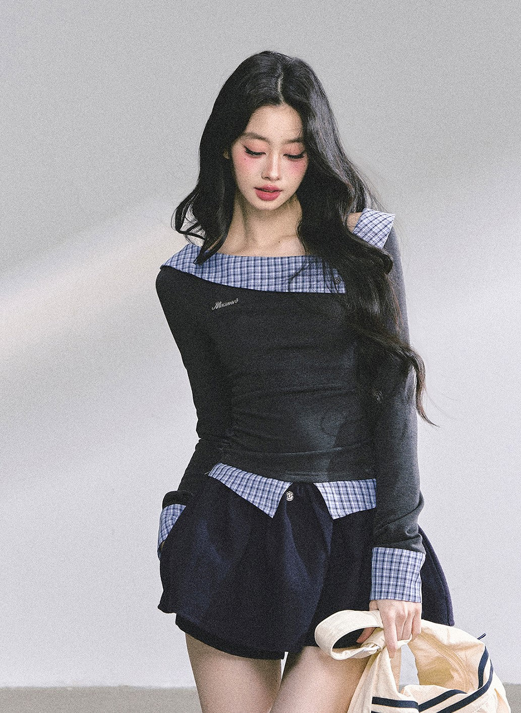 Fake Two-Piece Off-Shoulder Plaid T-Shirt DIA0575