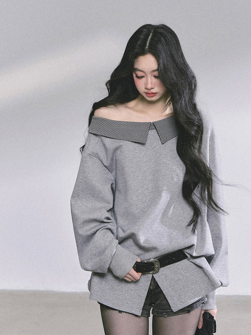 Oblique Shoulder Plaid Sweatshirt DIA0585
