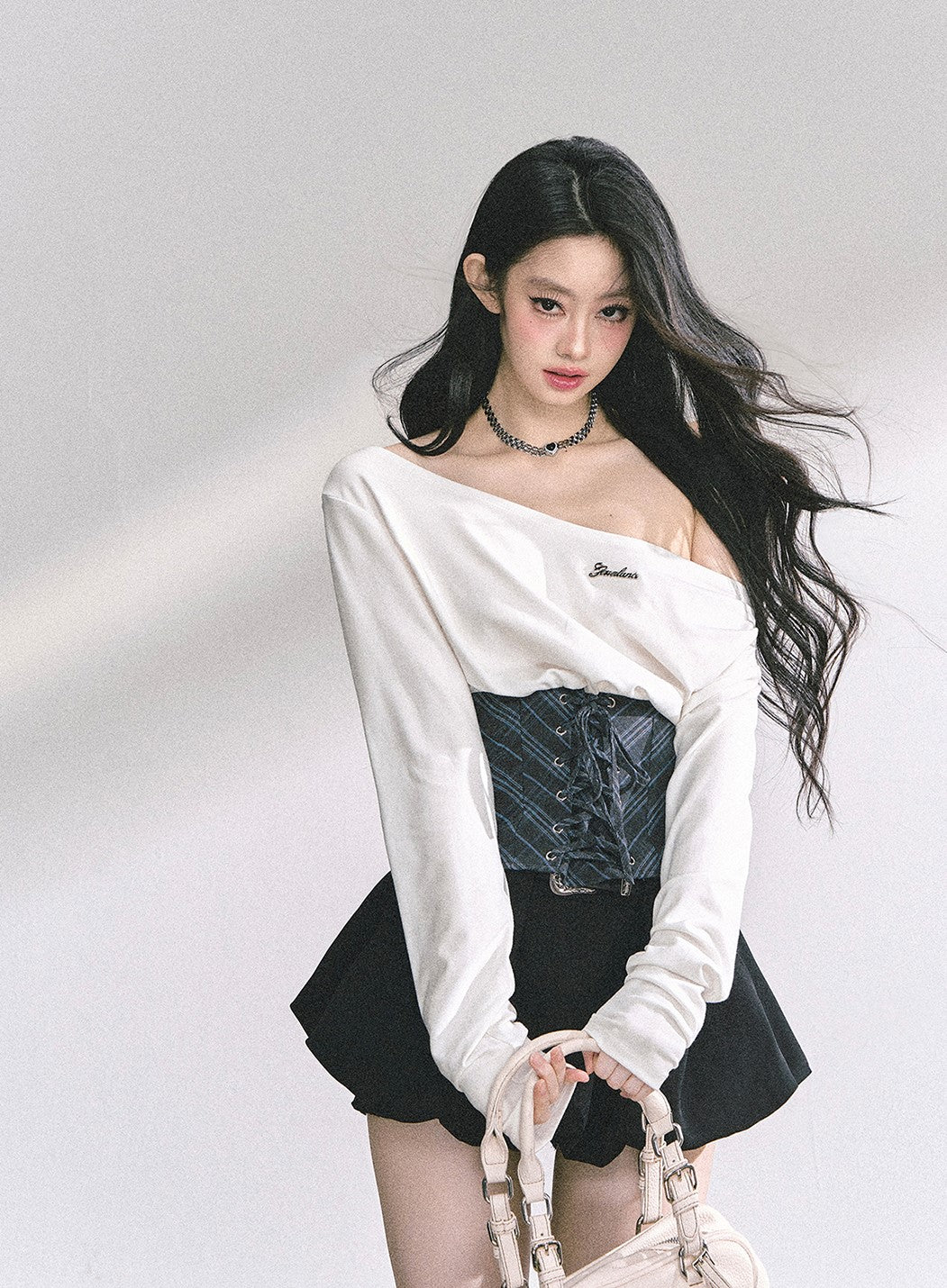 Oblique Shoulder Loose T-shirt DIA0544