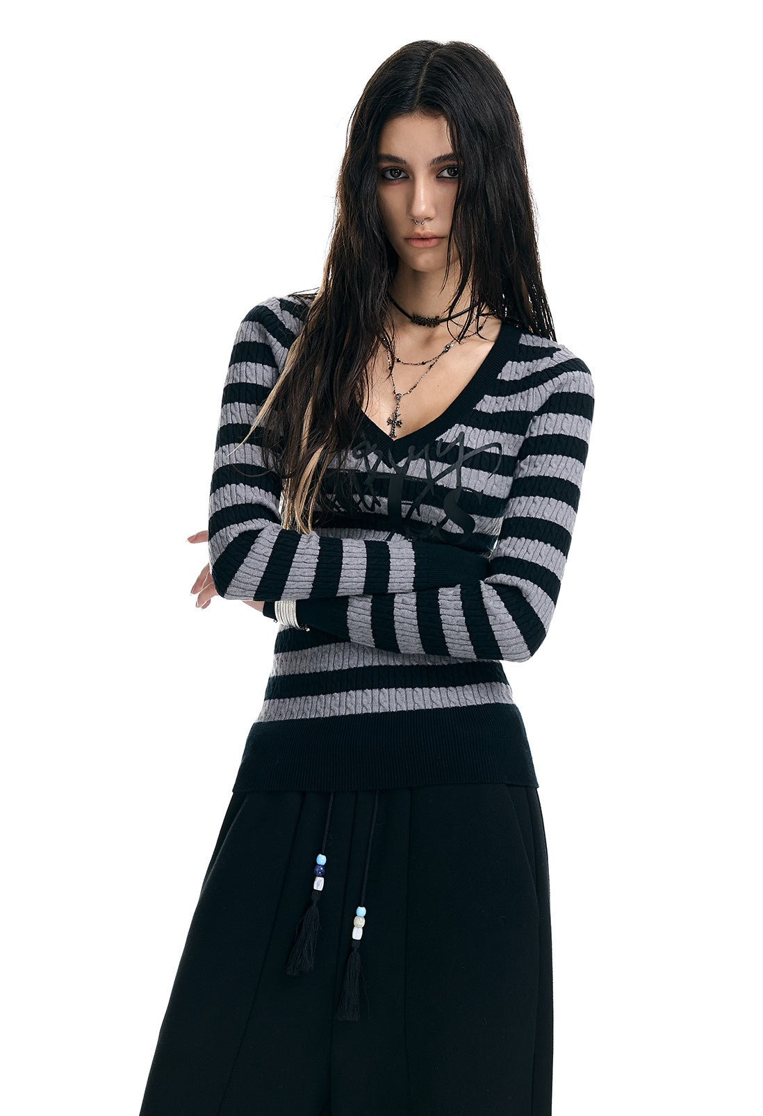 Striped Twisted V-neck Slim Graffiti Pullover Sweater WES0208