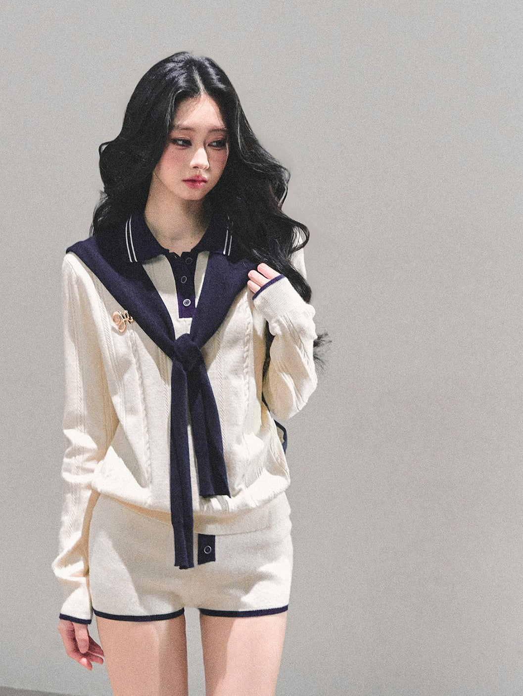 Two-Color Knitted Top/Shorts DIA0685