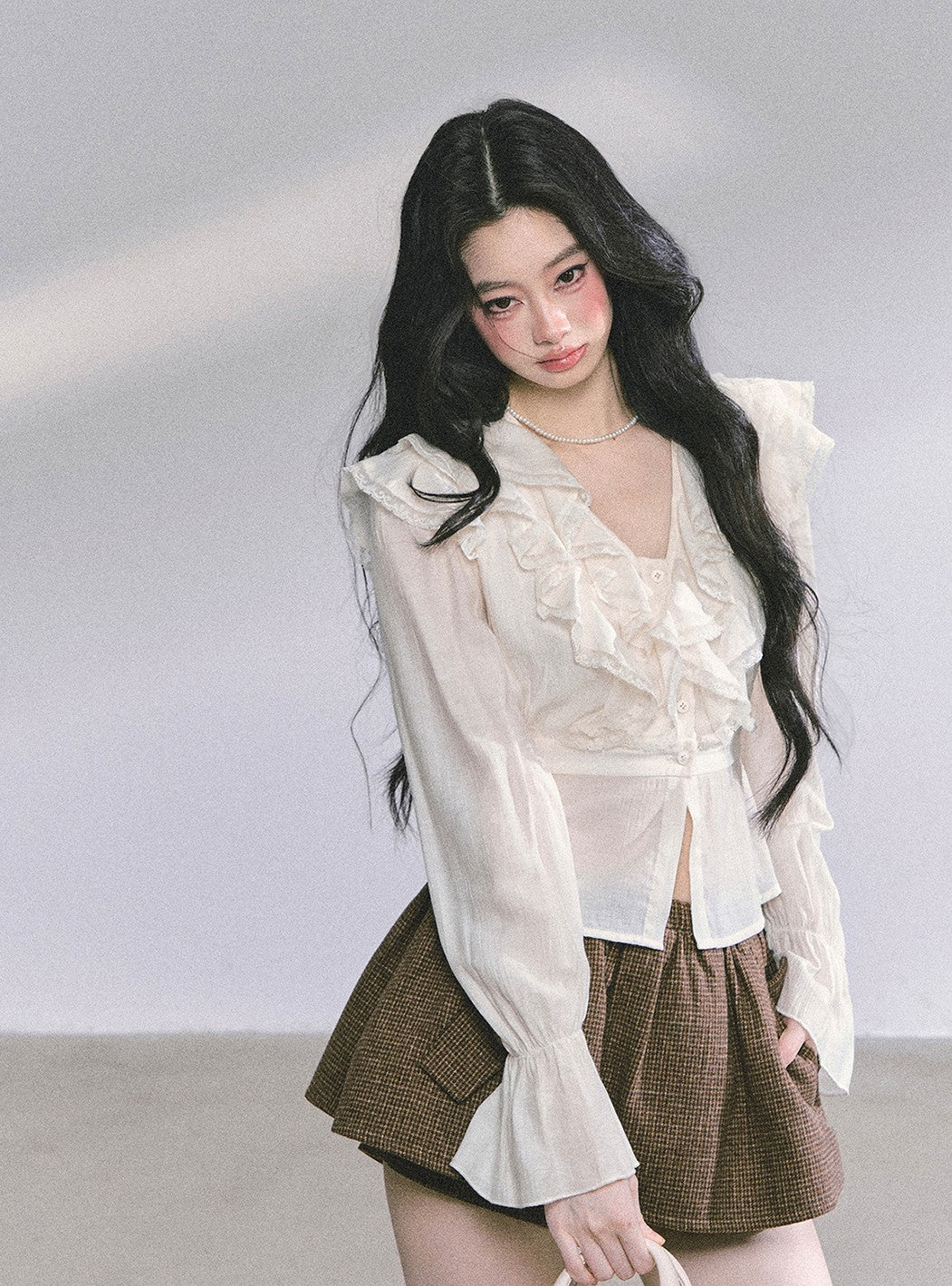 French V-neck Lace Ruffled Shirt DIA0587