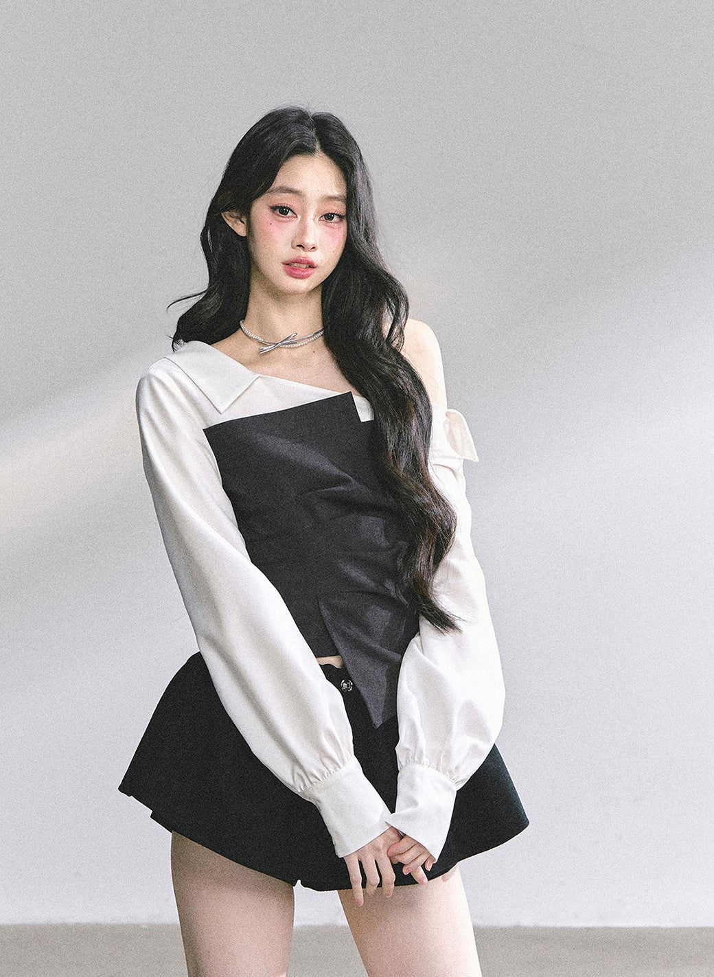Fake Two-piece Off-shoulder Shirt DIA0556