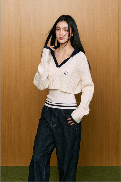 Contrast Color V-neck Hooded Short Knitted Sweater AGM0082