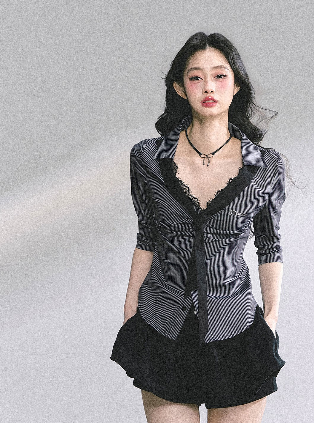 Lace Striped Slim Shirt DIA0572