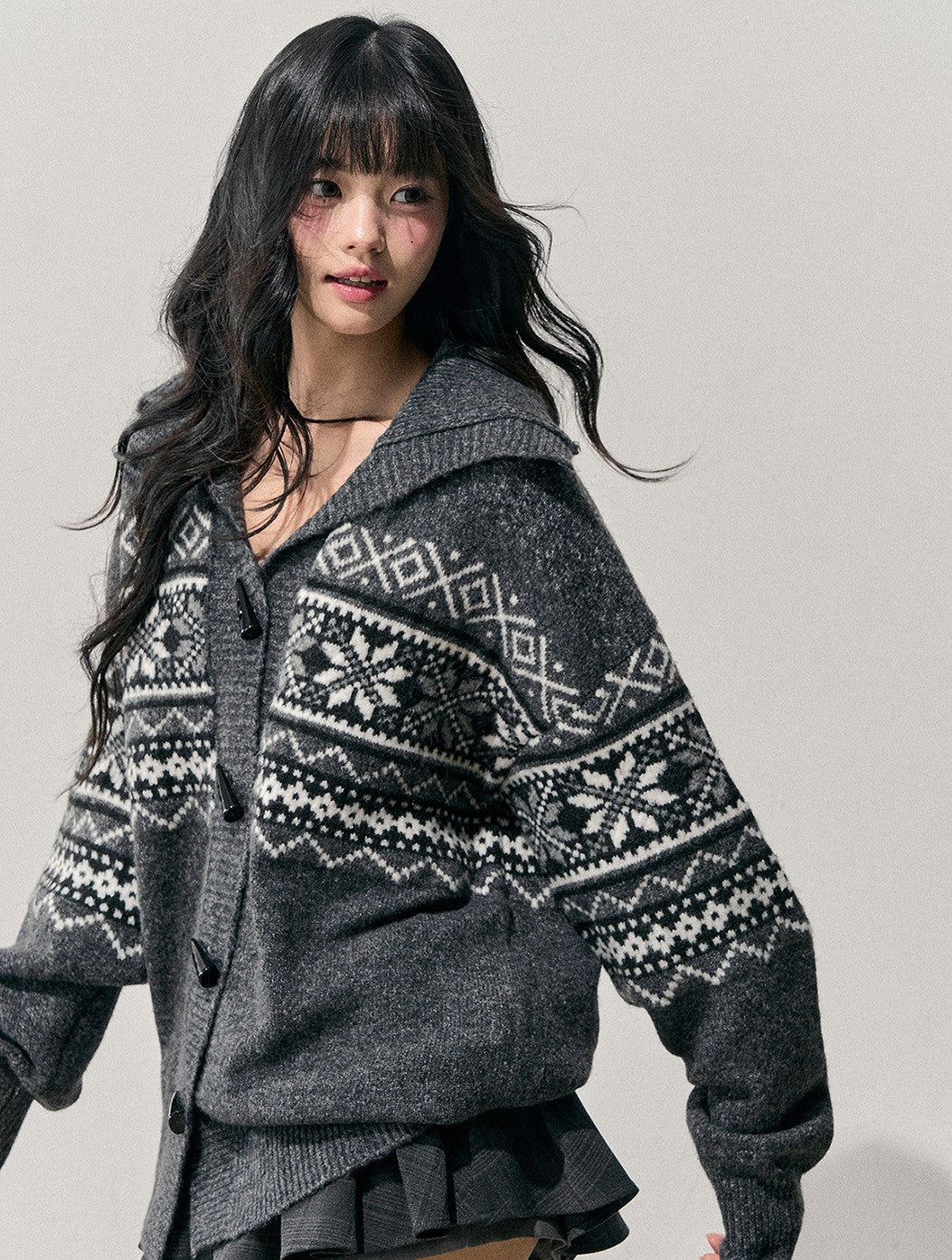 Horn Button Nordic Pattern Cardigan DIA0761