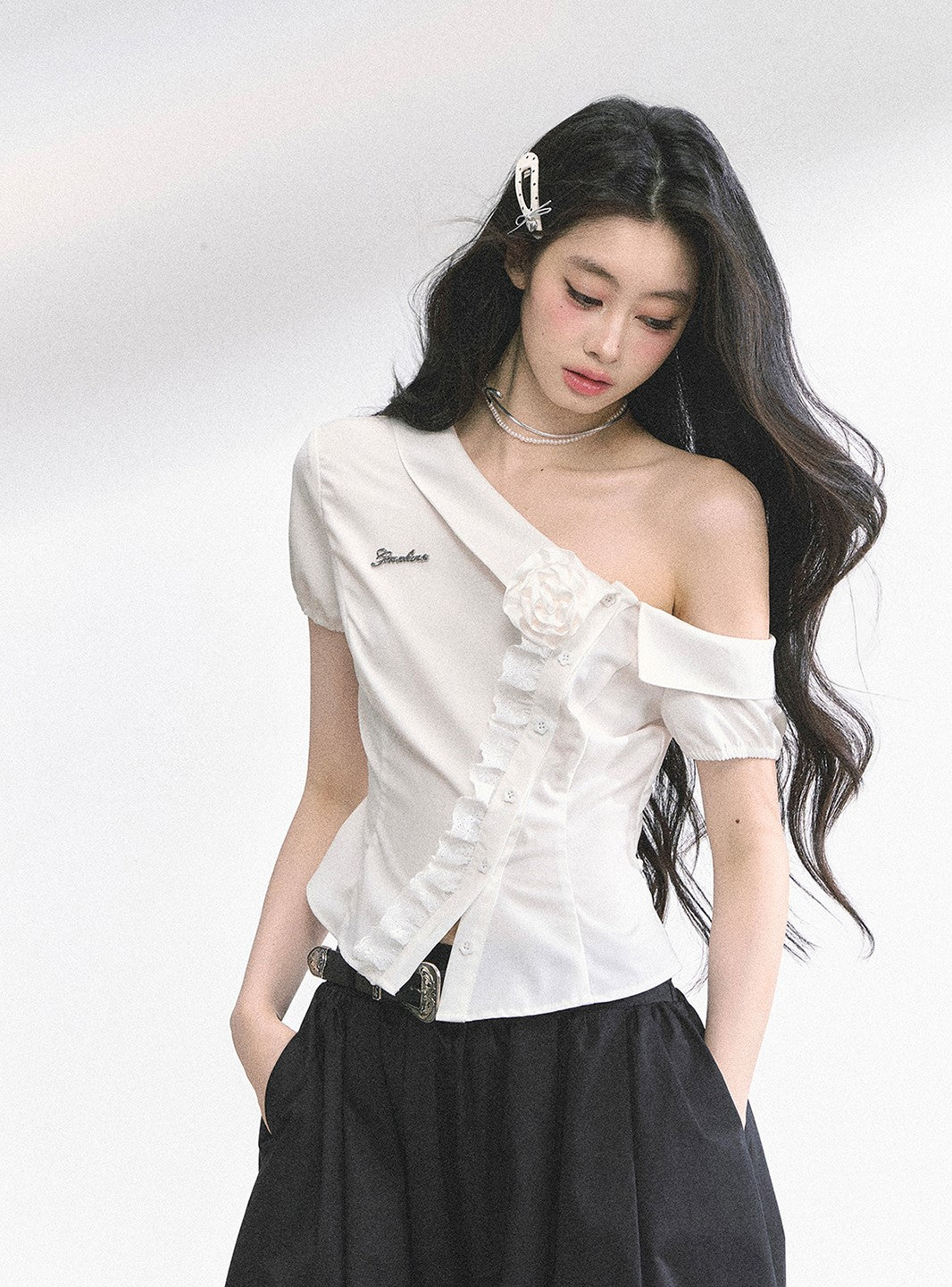 Lace Off-shoulder Flower Shirt DIA0524