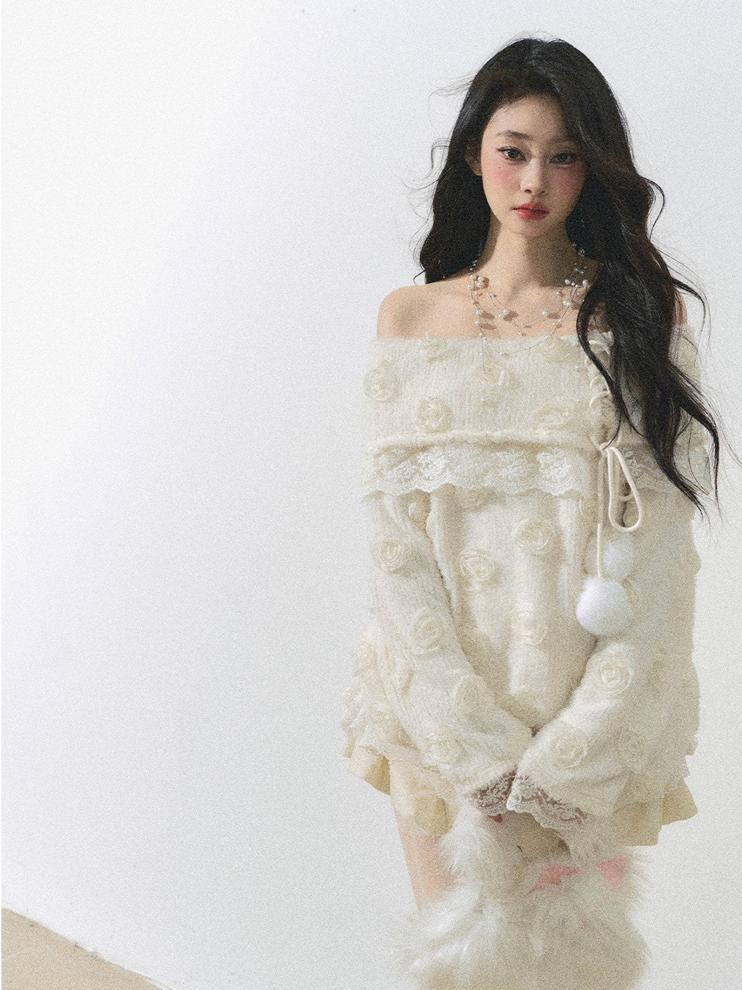 Rose Heart Lace One Shoulder Sweater DIA0249