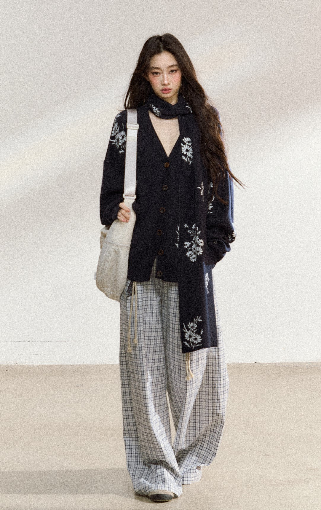 Large Flower Navy Sweater Cardigan SHI0215