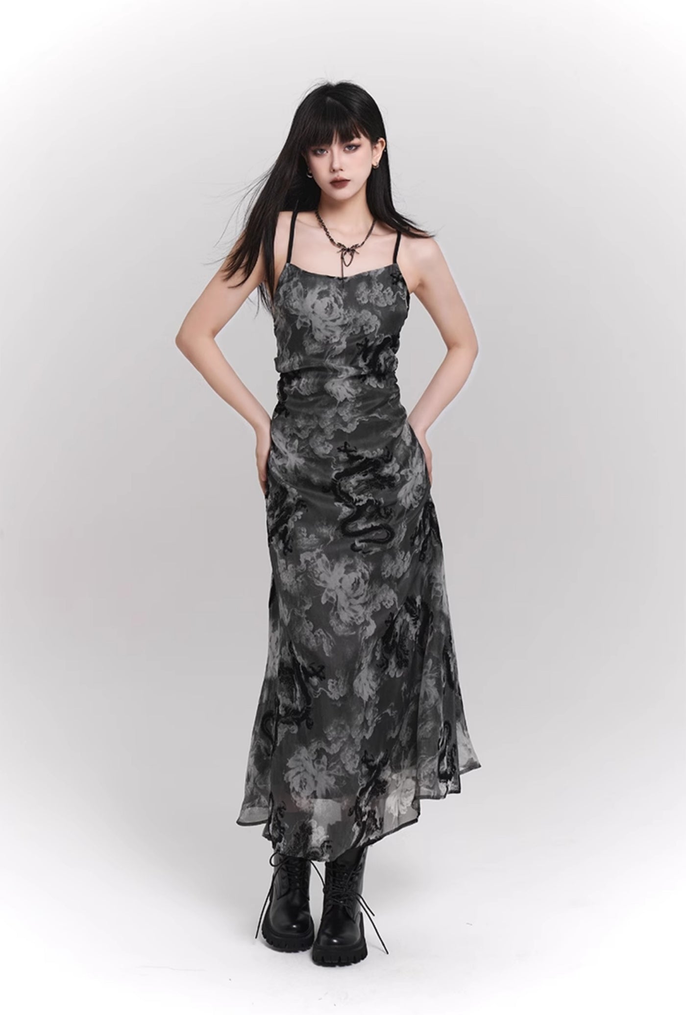 Large Backless Lace-up Style/Shoulder Strap Style Suspender Dress LAD0056