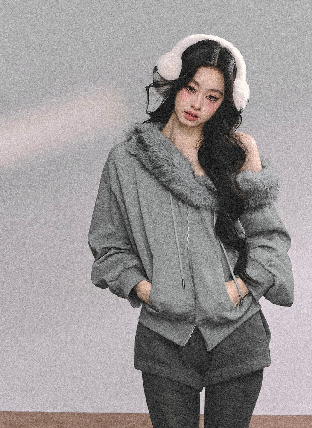 Fur Collar Sweatshirt/Shorts DIA0624