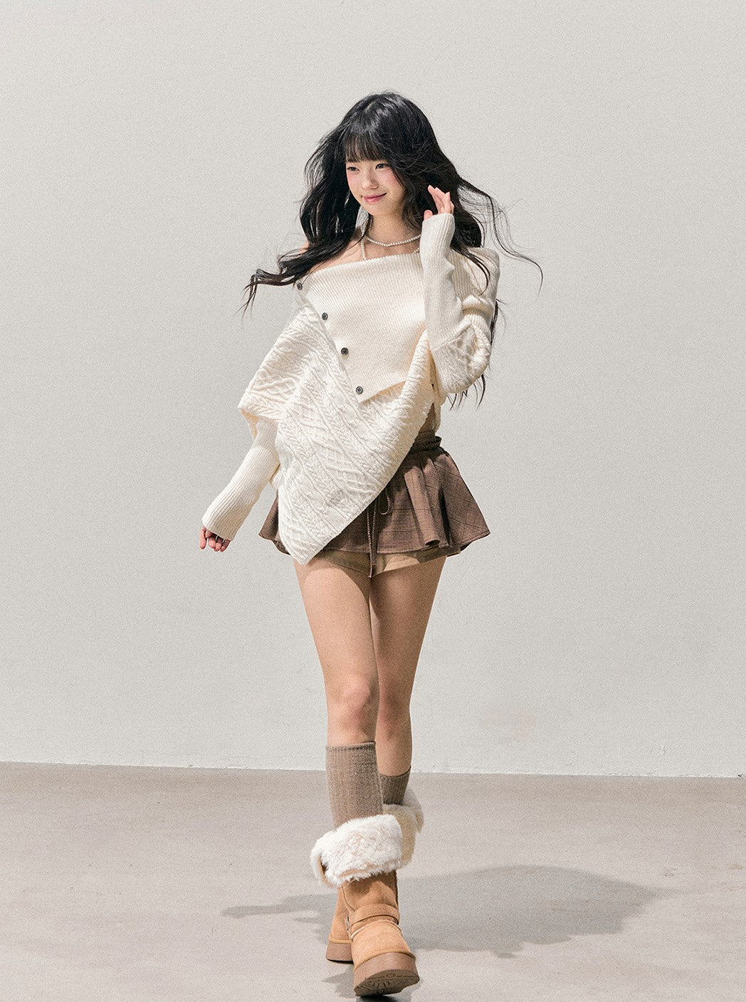 Off-shoulder Irregular Sweater DIA0721