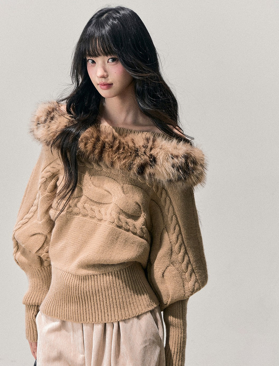 Off-Shoulder Fleece Sweater DIA0709