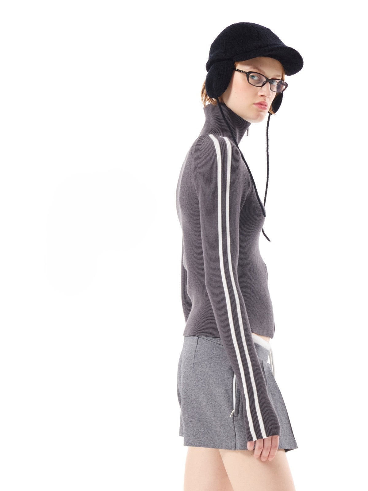 Stand Collar Skinny Zipper Sweater AOA0042