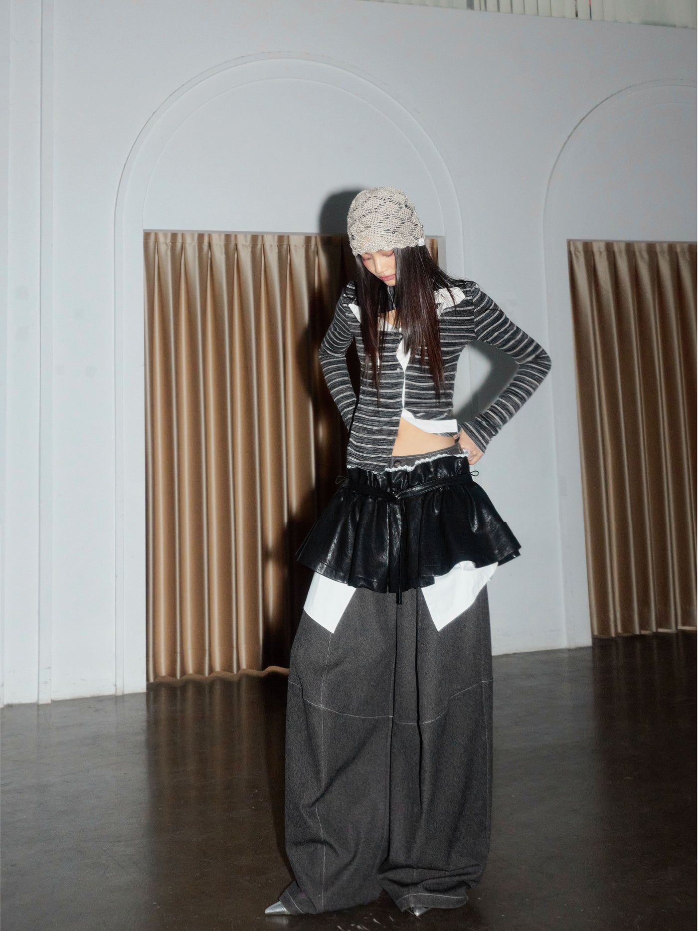 Button-Down High Neck Striped Sweater JNY0284