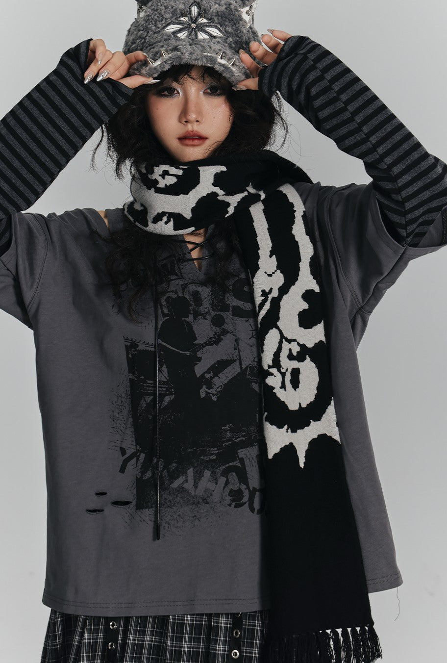 Punk Splicing Striped V-neck T-shirt KIN0133