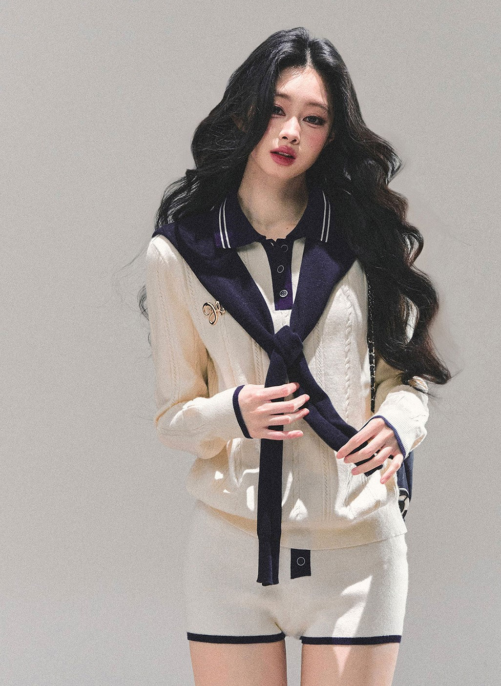 Two-Color Knitted Top/Shorts DIA0685