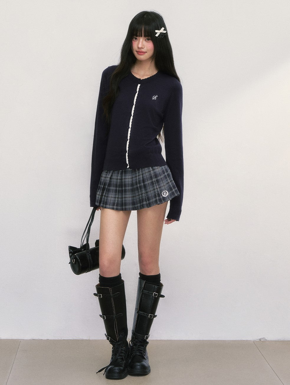 Contrast Color Knitted Cardigan WEE0044
